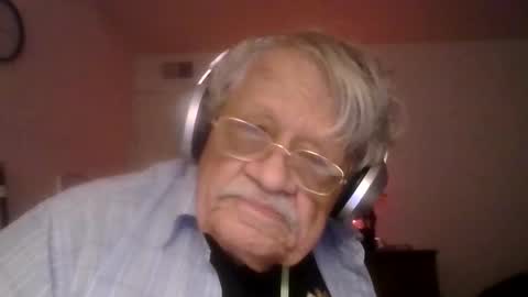 Snapshot of beautytomyeyes chatting on 1, 11, 2025 beautytomyeyes online show from 1, 11, 2025