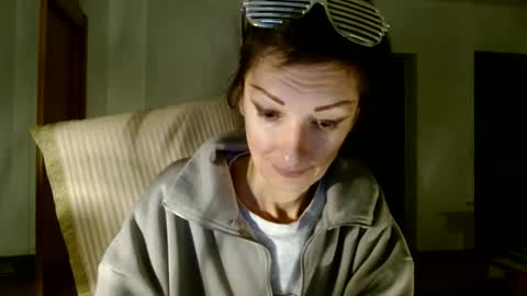 Snapshot of bebacksooon chatting on 29, 12, 2024 Raluca online show from 29, 12, 2024