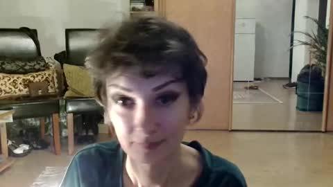 Snapshot of bebacksooon chatting on 13, 5, 2026 Raluca online show from 13, 5, 2026