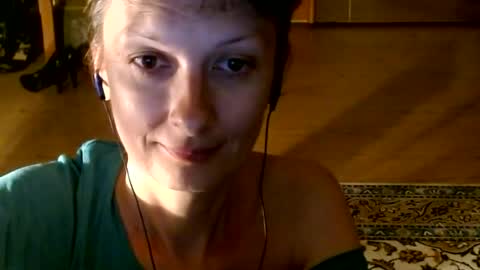 Snapshot of bebacksooon chatting on 11, 6, 2026 Raluca online show from 11, 6, 2026