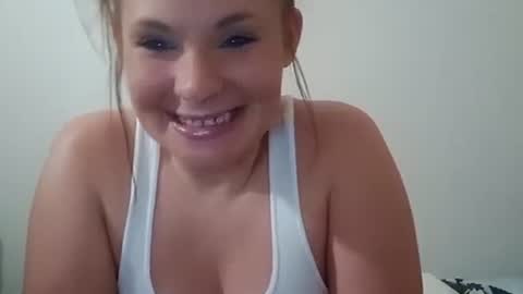 Snapshot of becky2994 chatting on 4, 12, 2025 BECKY BOO online show from 4, 12, 2025