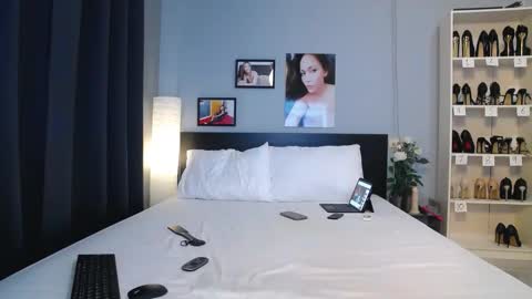 Snapshot of beebeethai chatting on 18, 11, 2025 Bee if you ever see the girl who can take 12 inch all the way inside the ass try me online show from 18, 11, 2025