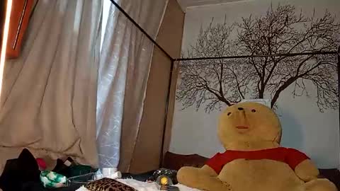 Snapshot of beencee2 chatting on 23, 11, 2025 beencee2 online show from 23, 11, 2025