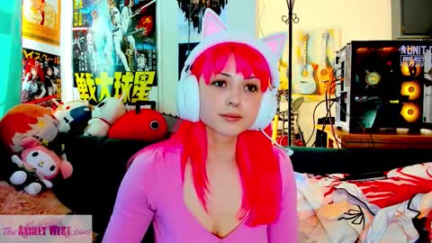 Snapshot of beg4itbaby chatting on 12, 3, 2026 Ashley West online show from 12, 3, 2026