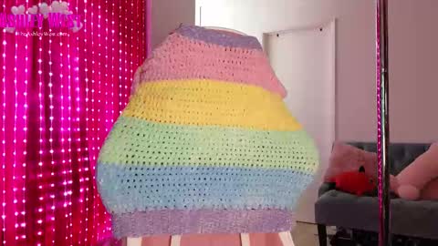 Snapshot of beg4itbaby chatting on 25, 3, 2026 Ashley West online show from 25, 3, 2026