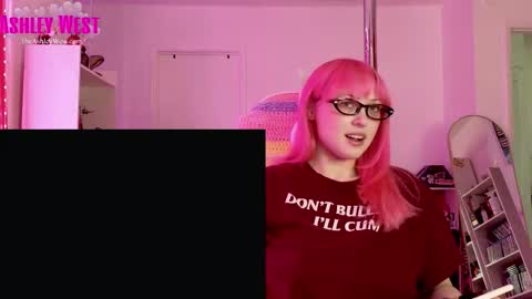 Snapshot of beg4itbaby chatting on 27, 3, 2026 Ashley West online show from 27, 3, 2026