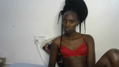 Snapshot of beib_love chatting on 13, 12, 2024 beib_love online show from 13, 12, 2024