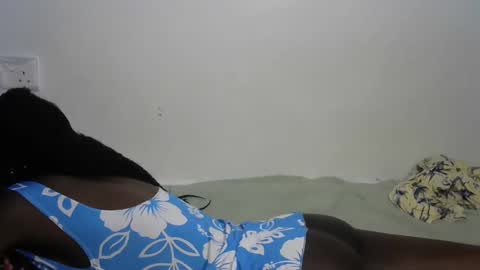 Snapshot of beib_love chatting on 16, 12, 2024 beib_love online show from 16, 12, 2024