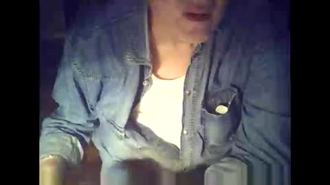 Snapshot of bekklove1 chatting on 15, 10, 2025 bekklove1 online show from 15, 10, 2025