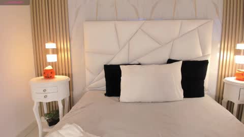 Snapshot of belacampbell chatting on 9, 10, 2025 Bela online show from 9, 10, 2025