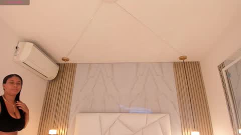 Snapshot of belacampbell chatting on 21, 11, 2025 Bela online show from 21, 11, 2025