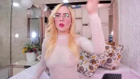 Snapshot of belinda_dulce chatting on 23, 4, 2026 Belinda online show from 23, 4, 2026