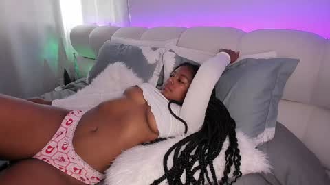Snapshot of belkis_mills chatting on 18, 12, 2024 Belkis online show from 18, 12, 2024
