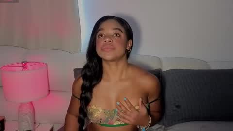 Snapshot of belkis_mills chatting on 15, 4, 2026 Belkis online show from 15, 4, 2026