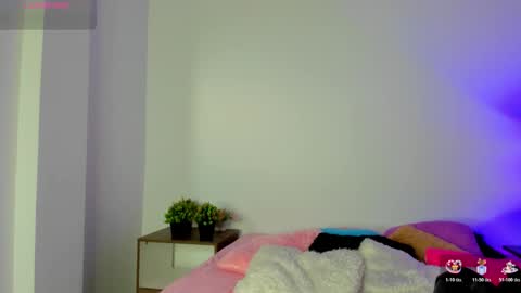 Snapshot of bell_popper chatting on 17, 12, 2025 bell_popper online show from 17, 12, 2025
