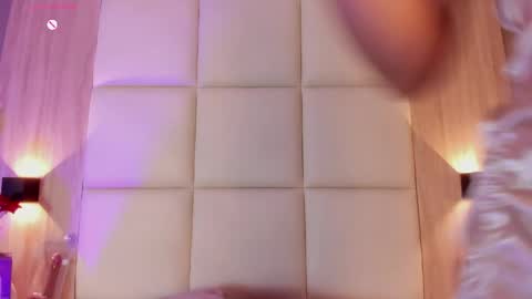 Snapshot of bella1207 chatting on 2, 6, 2026 Bella cam online show from 2, 6, 2026