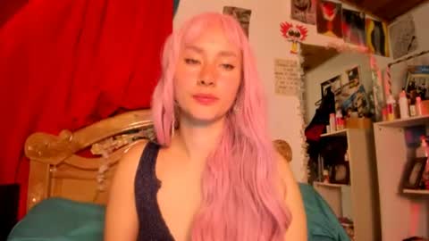 Snapshot of bella__w chatting on 30, 6, 2026 Zia online show from 30, 6, 2026