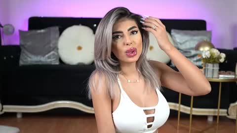 Emma  Bella online show from 21, 2, 2025