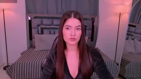 Bella  online show from 19, 7, 2026