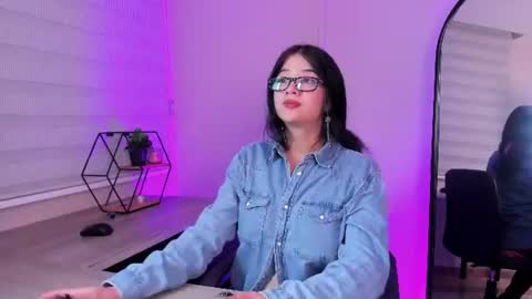 Snapshot of bella_corbin chatting on 1, 7, 2026 Bella Corbin online show from 1, 7, 2026