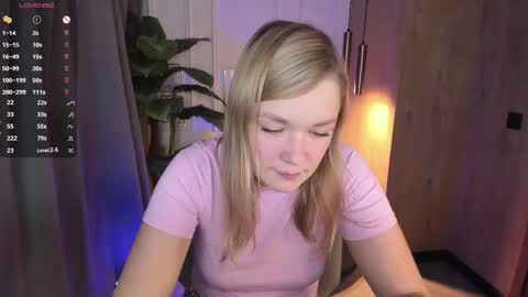 Bella online show from 23, 9, 2025