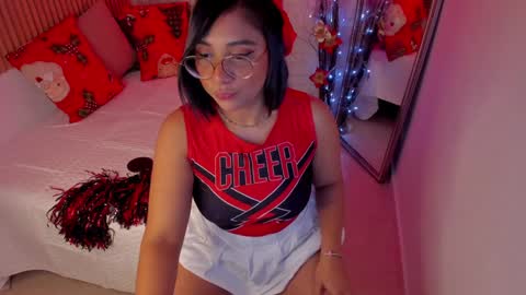 Snapshot of bella_desi chatting on 4, 12, 2024 Dessi online show from 4, 12, 2024