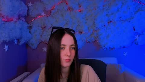 Snapshot of bella_dorn chatting on 1, 4, 2026 Bella online show from 1, 4, 2026