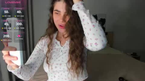 Snapshot of bella_foryou chatting on 17, 2, 2026 NastyaThere are legends that in this room all your wishes can come true Private is Open online show from 17, 2, 2026