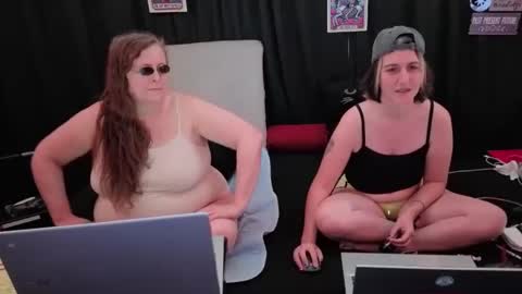 Bella James online show from 2, 11, 2025