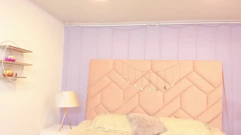 Snapshot of bella_lane_ chatting on 23, 11, 2025 Bella online show from 23, 11, 2025