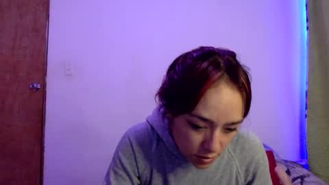 Snapshot of bella_mc chatting on 3, 12, 2025 bella_mc online show from 3, 12, 2025