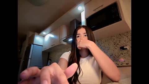 Snapshot of bella_pari chatting on 28, 12, 2024 bella_pari online show from 28, 12, 2024