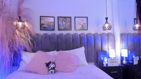 Snapshot of bella_peach_ chatting on 23, 4, 2026 bella_peach_ online show from 23, 4, 2026