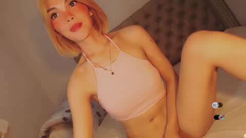 Bella online show from 2, 2, 2025