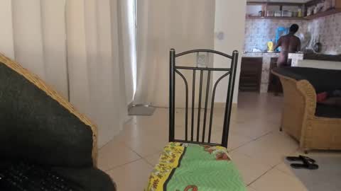 Snapshot of bella_thequeen chatting on 3, 3, 2025 Bella sweetpea online show from 3, 3, 2025