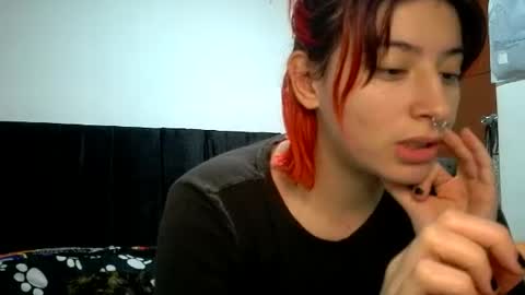 Snapshot of bella_thorne1999 chatting on 23, 6, 2026 bella_thorne1999 online show from 23, 6, 2026