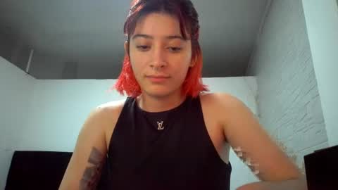 Snapshot of bella_thorne1999 chatting on 28, 6, 2026 bella_thorne1999 online show from 28, 6, 2026