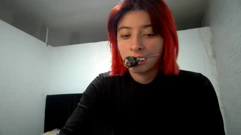 Snapshot of bella_thorne1999 chatting on 2, 7, 2026 bella_thorne1999 online show from 2, 7, 2026