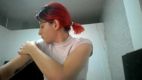 Snapshot of bella_thorne1999 chatting on 7, 7, 2026 bella_thorne1999 online show from 7, 7, 2026