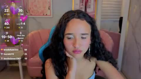 Snapshot of bella_vibes_s chatting on 7, 7, 2026 Bella online show from 7, 7, 2026