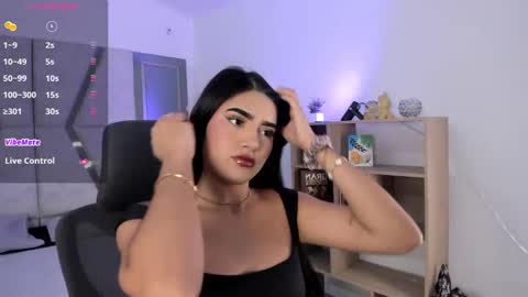 bellaastorm online show from 16, 9, 2025