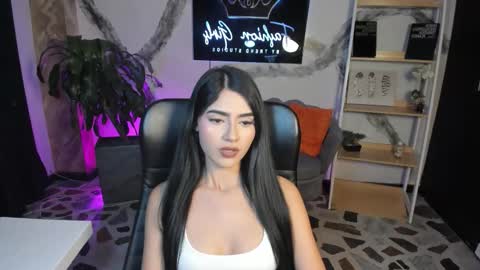 bellaastorm online show from 15, 12, 2025