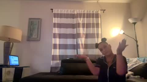 Snapshot of bellabeanz chatting on 18, 7, 2026 Roxy Rain online show from 18, 7, 2026