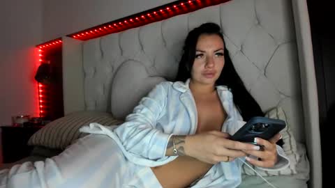 Bella Black online show from 17, 5, 2026