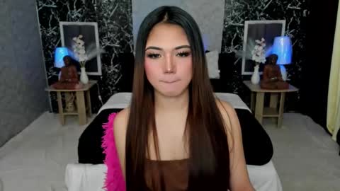 Bella online show from 10, 10, 2025