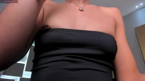  Bella C  online show from 24, 10, 2025