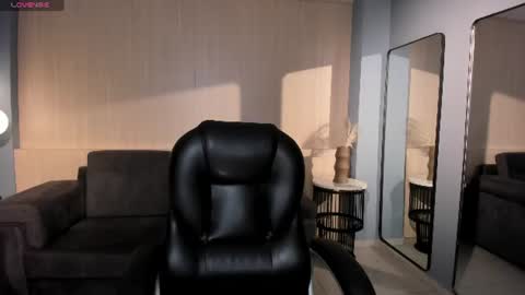 Snapshot of bellacarteer_ chatting on 24, 6, 2026 Bella C online show from 24, 6, 2026