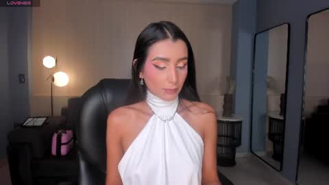 Snapshot of bellacarteer_ chatting on 27, 6, 2026 Bella C online show from 27, 6, 2026
