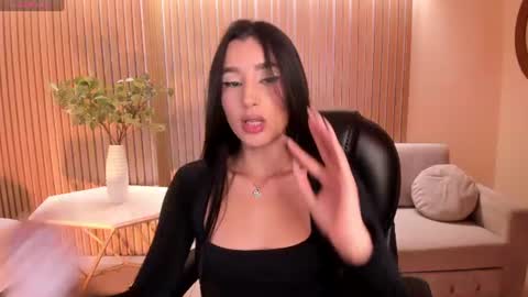 Snapshot of bellacarteer_ chatting on 4, 7, 2026 Bella C online show from 4, 7, 2026