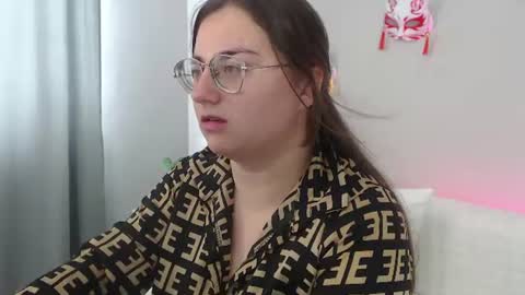 Snapshot of bellacohen chatting on 14, 7, 2026 Anna online show from 14, 7, 2026